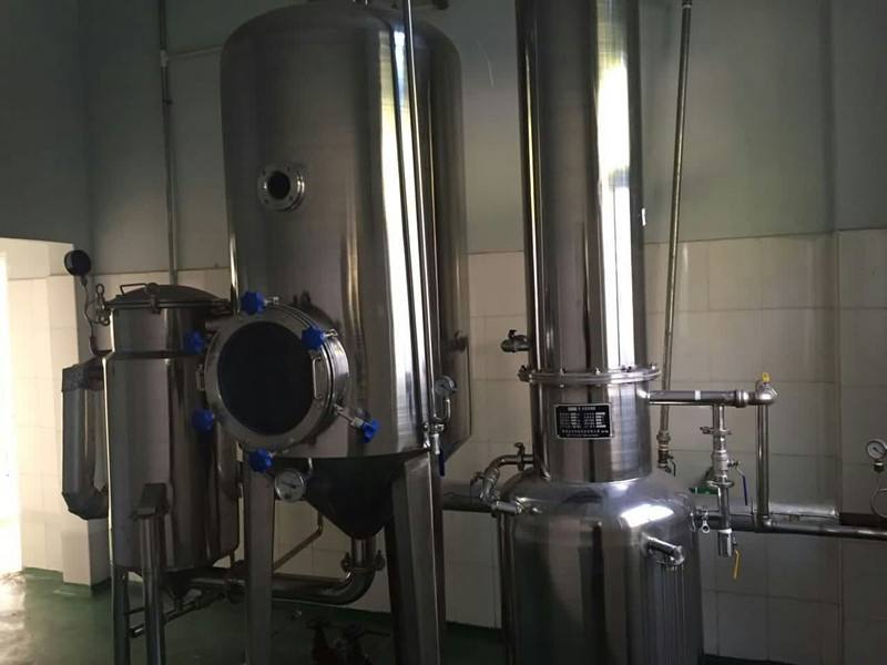 連續(xù)低溫濃縮蒸發(fā)器的特性: 連續(xù)低溫濃縮蒸發(fā)器的特性: